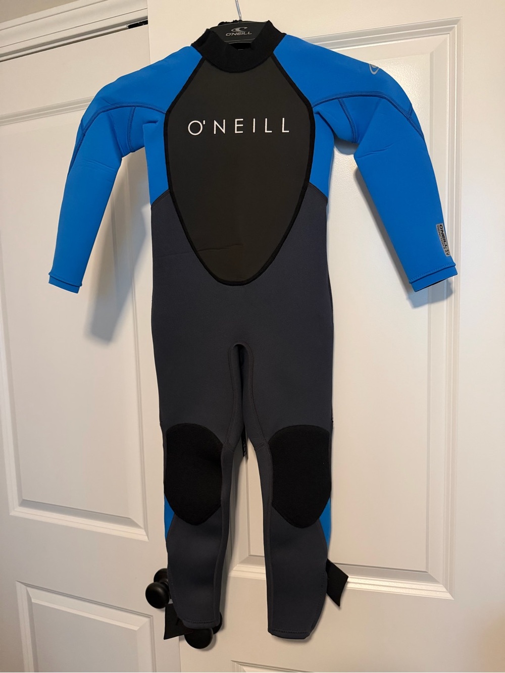 O'Neill Blue & Black Full Wetsuit Brand New- 6 YOUTH